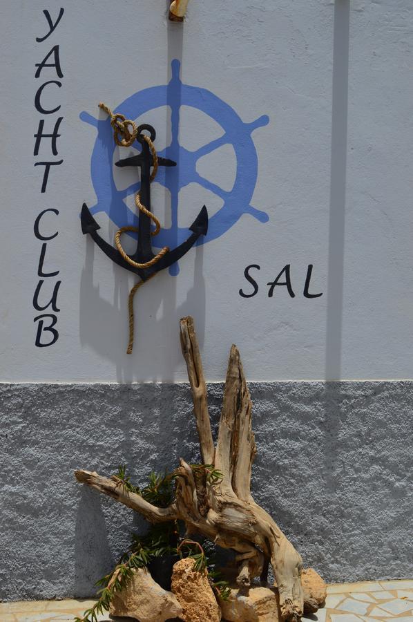 Bed and Breakfast Yacht Club Sal Palmeira Екстер'єр фото